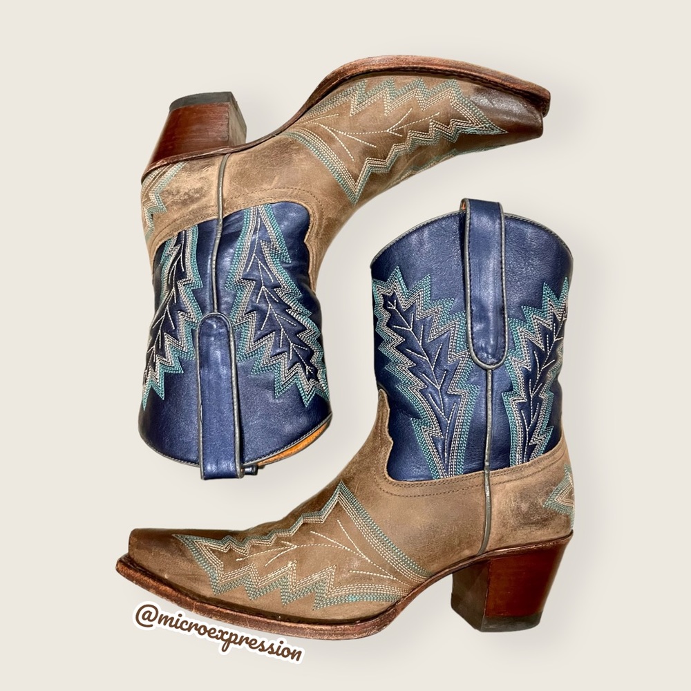 $525 RARE Frye Navy Blue Real Leather Floral Embroidered Pull On Cowboy Boots